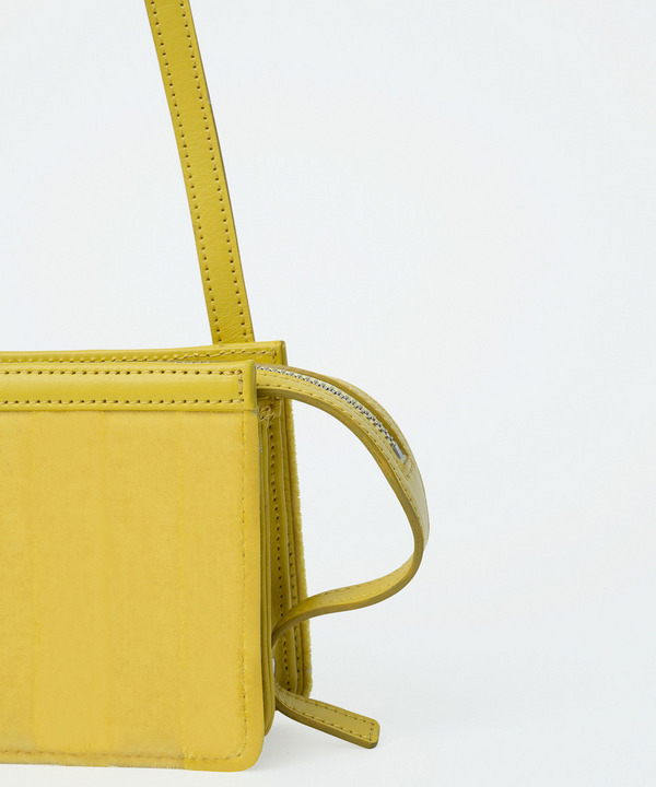 PHOTOCHROMIC VELVET BAG 詳細画像 YELLOW&rarr;BLUE STRIPE 10