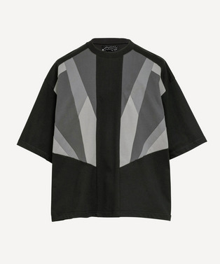 WINDBREAKER PANEL TEE